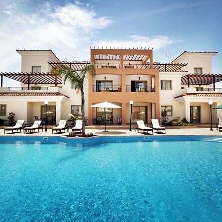 Oracle Exclusive Resort Paphos Kültér fotó